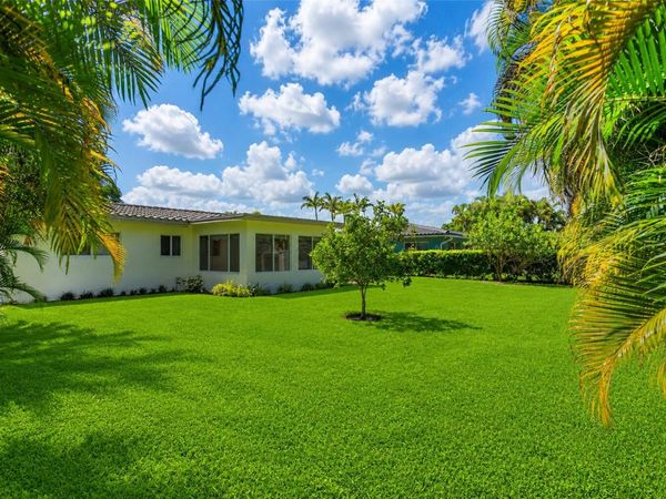 1777 NE 46th Street, Oakland Park, FL 33334