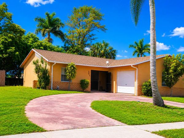 10304 Pippin Lane, Royal Palm Beach, FL 33411