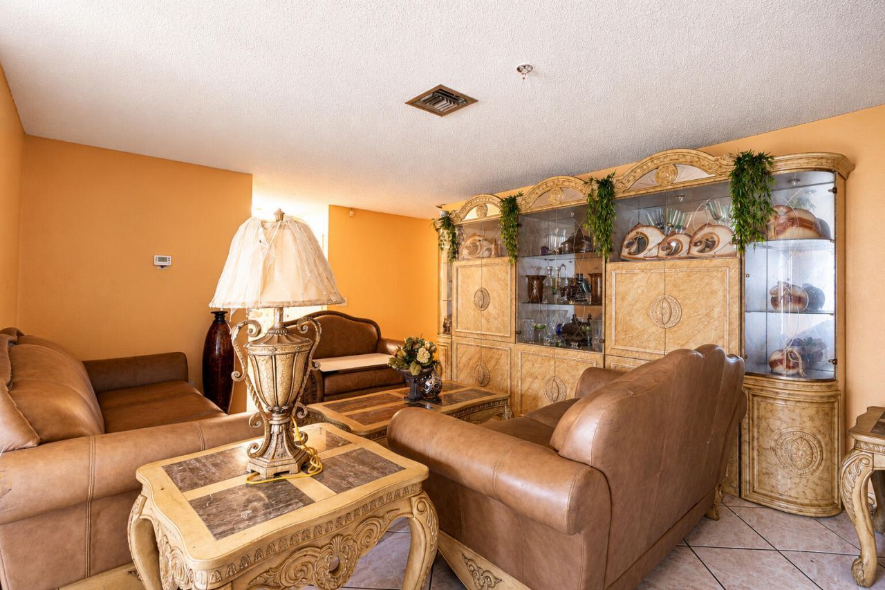 10304 Pippin Lane, Royal Palm Beach, FL 33411 Photo