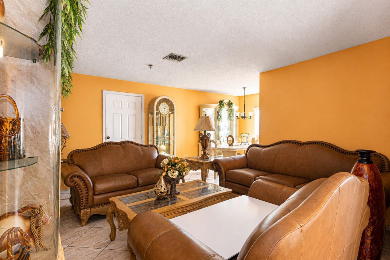 10304 Pippin Lane, Royal Palm Beach, FL 33411 Photo