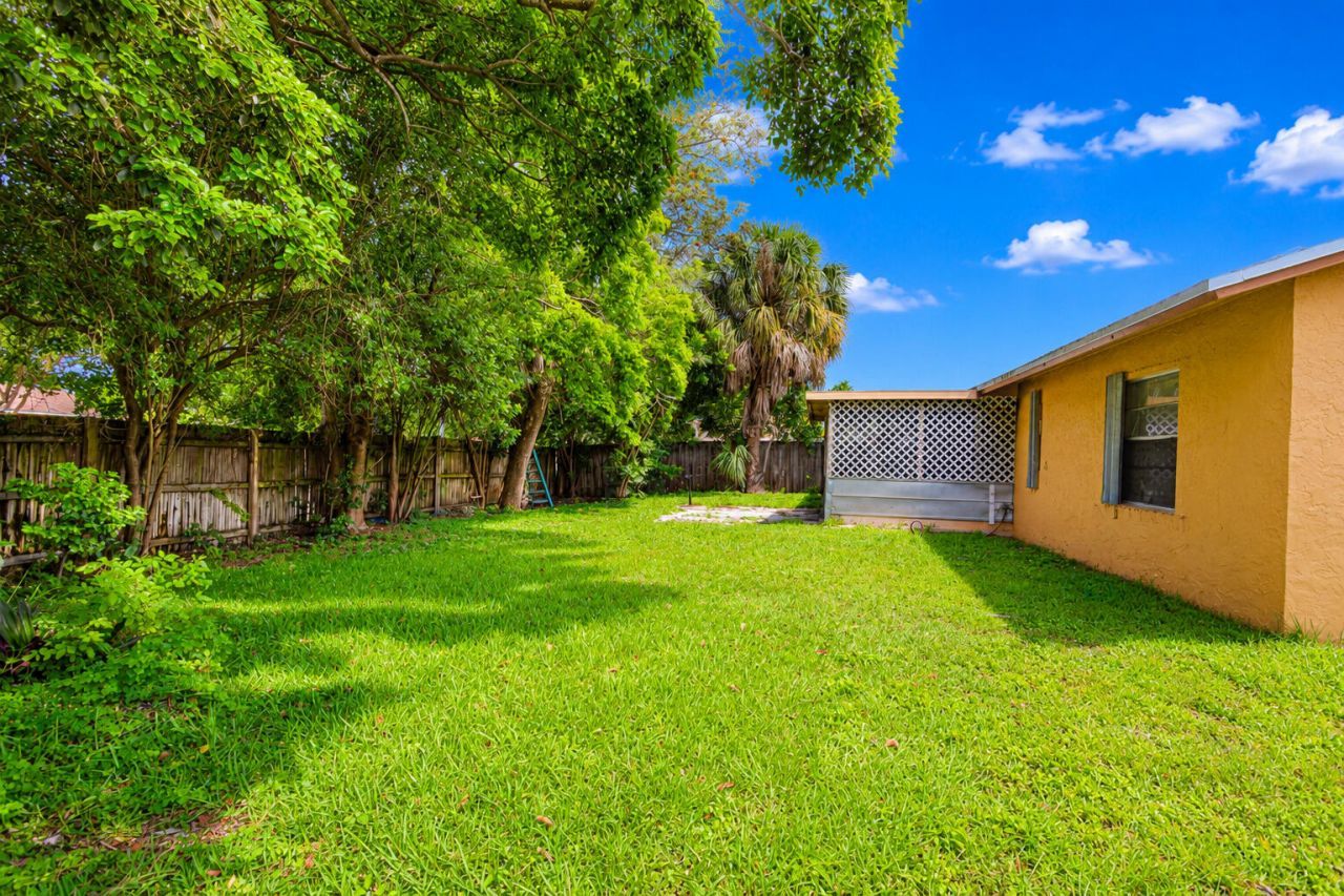 10304 Pippin Lane, Royal Palm Beach, FL 33411 Photo