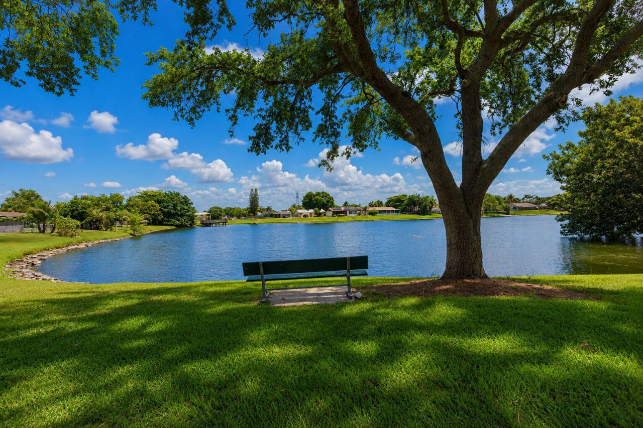 10304 Pippin Lane, Royal Palm Beach, FL 33411 Photo