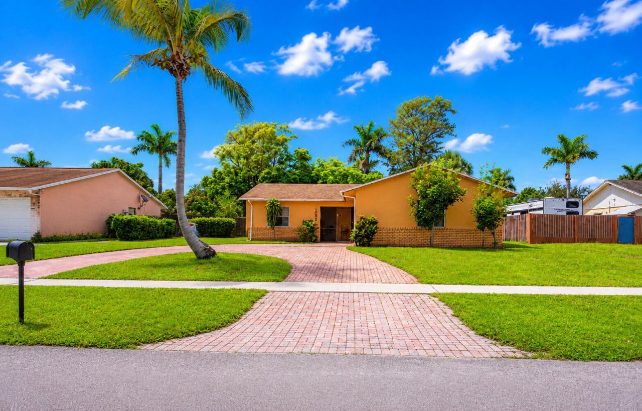 10304 Pippin Lane, Royal Palm Beach, FL 33411 Photo