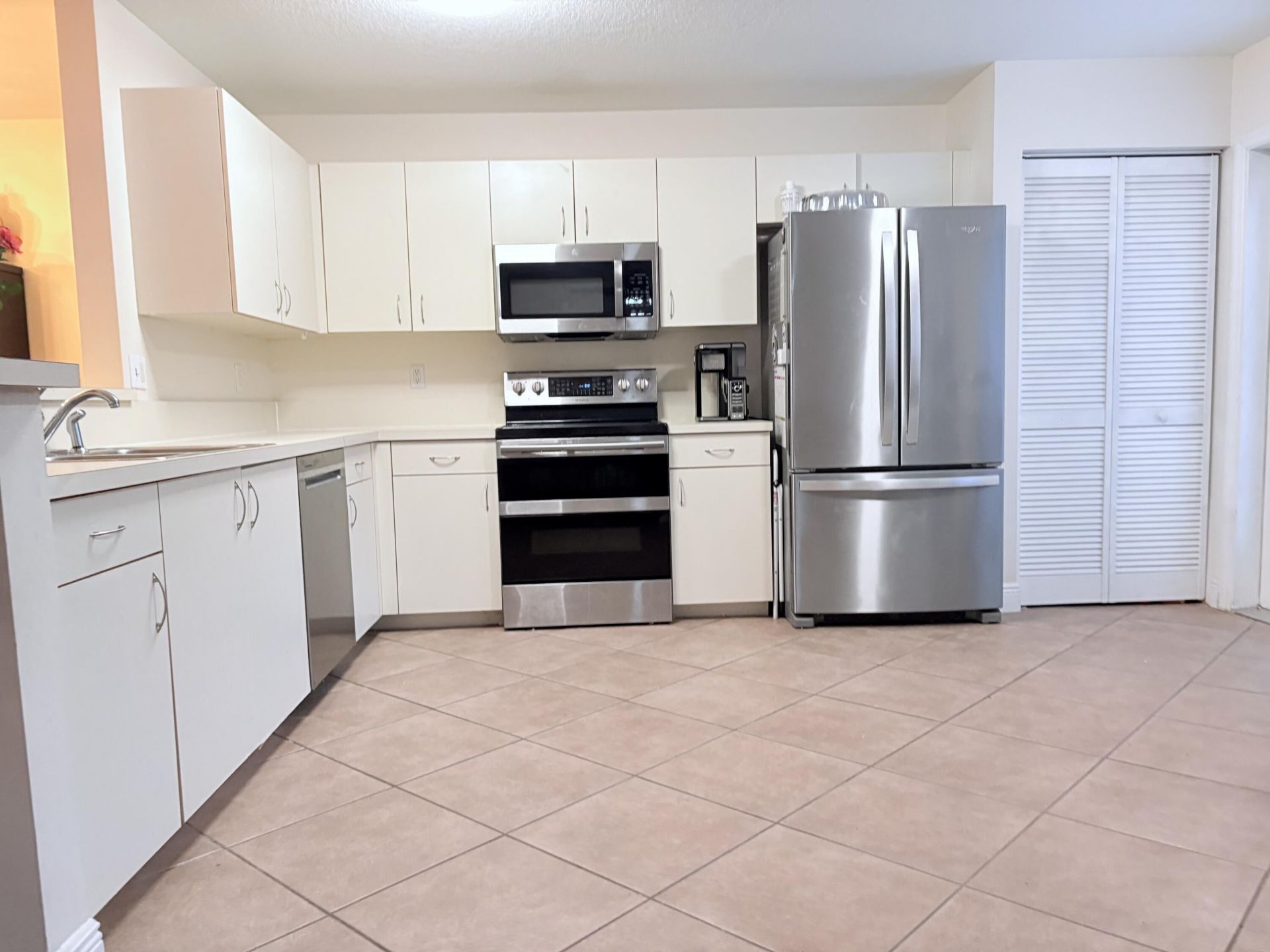 72 Fairway Lane, Royal Palm Beach, FL 33411 Photo