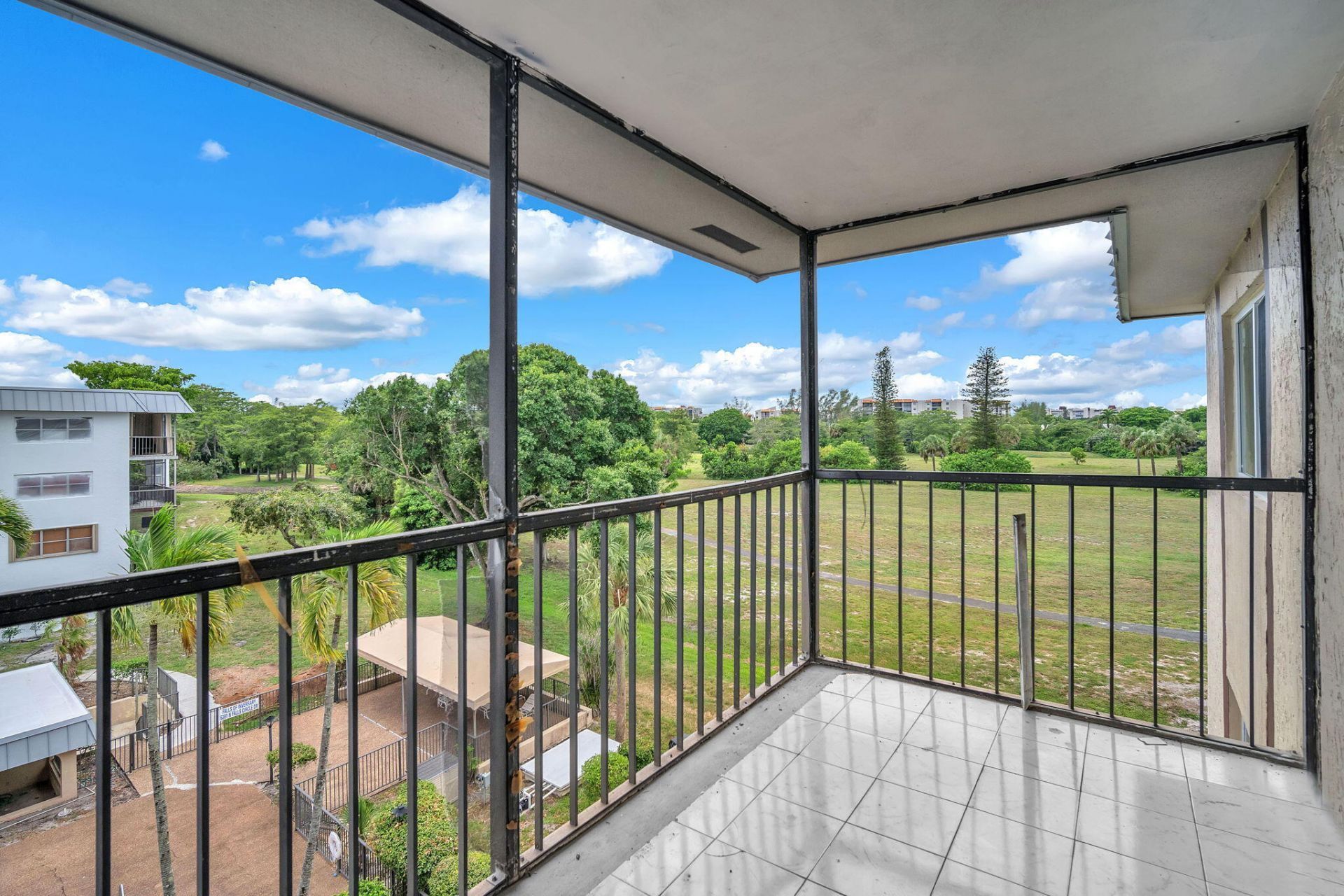6361 N Falls Cir Drive, Unit 408, Lauderhill, FL 33319 Photo