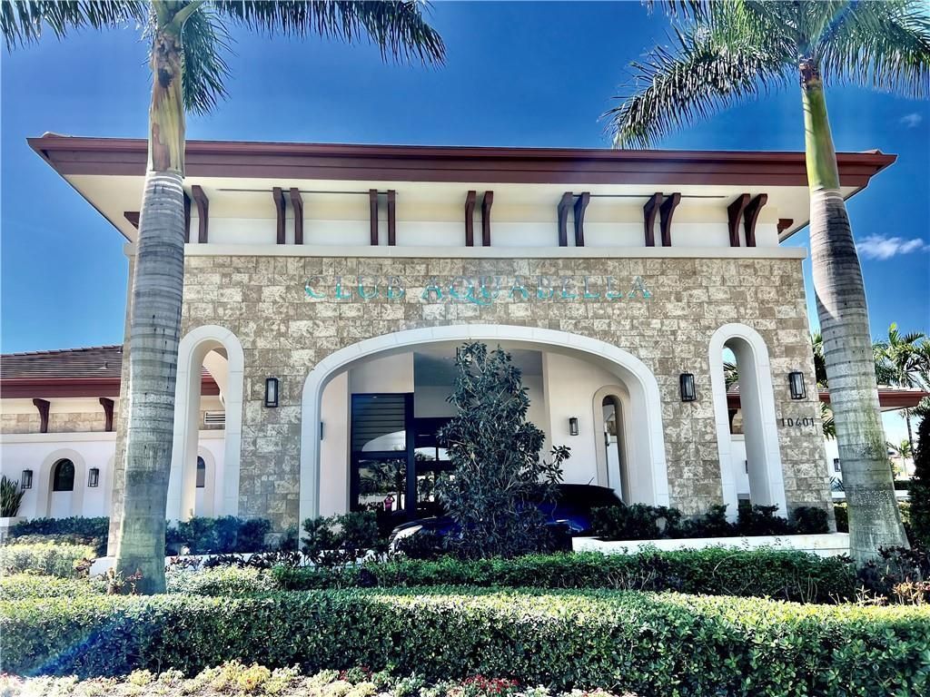 10490 W 33rd Way, Hialeah, FL 33018 Photo