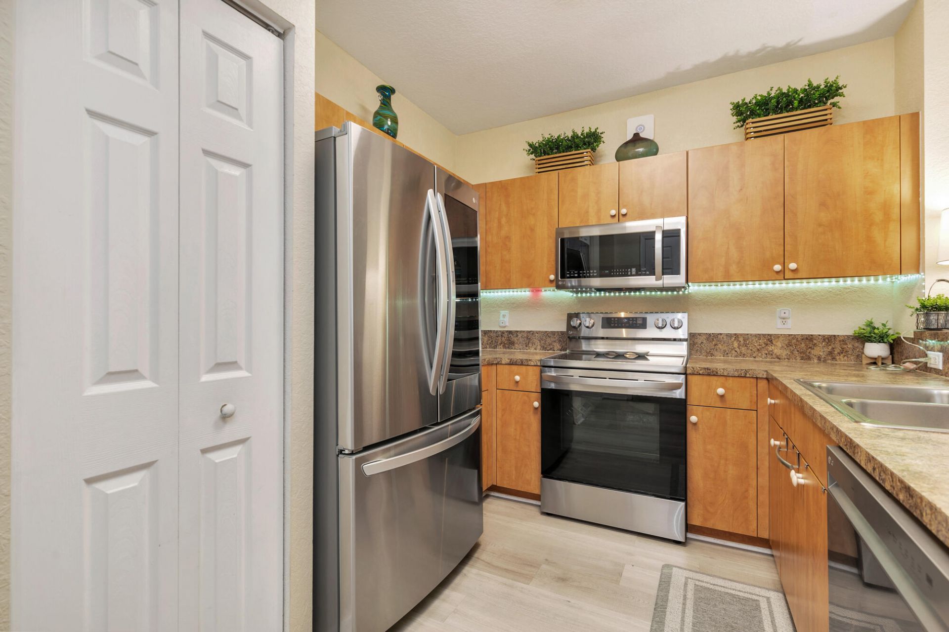 3725 Oleander Terrace, Riviera Beach, FL 33404 Photo