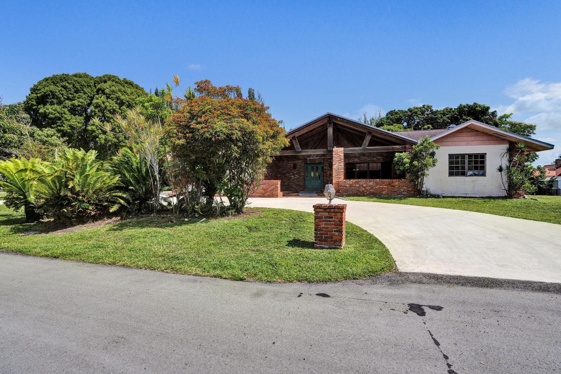 17151 SW 62nd Court, Southwest Ranches, FL 33331 Photo
