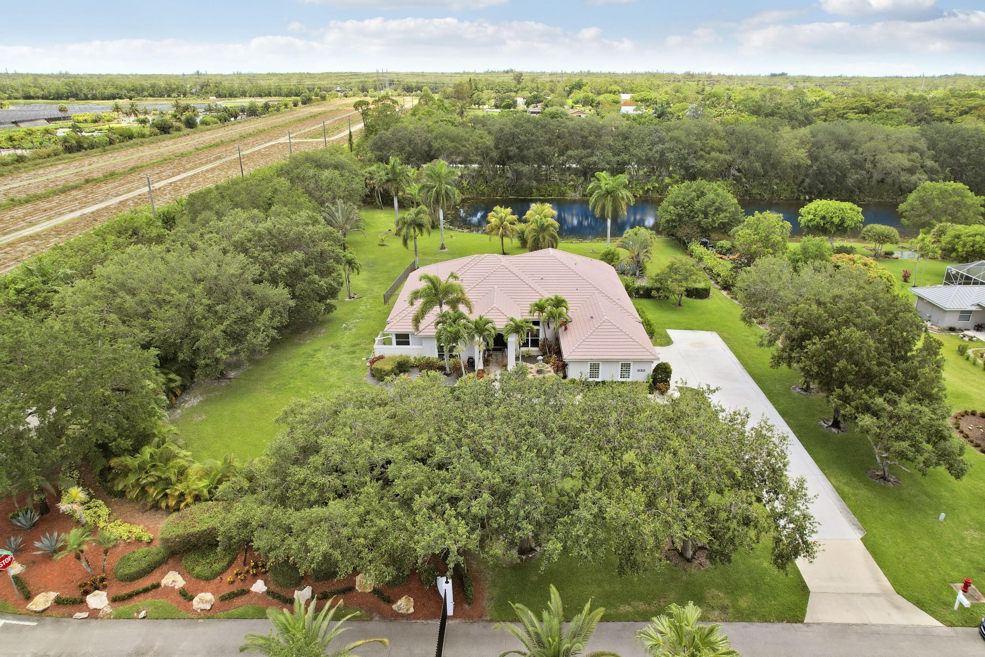 5835 Lago Del Sol Drive, Lake Worth, FL 33449 Photo
