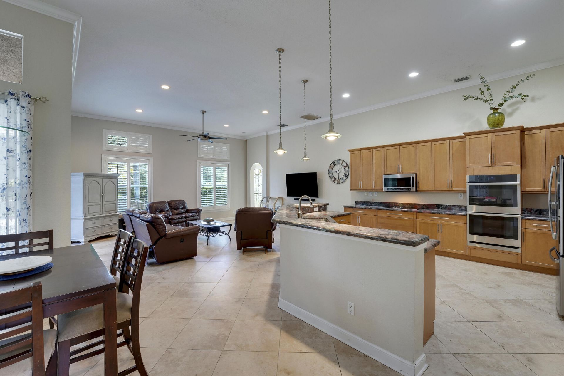 5835 Lago Del Sol Drive, Lake Worth, FL 33449 Photo