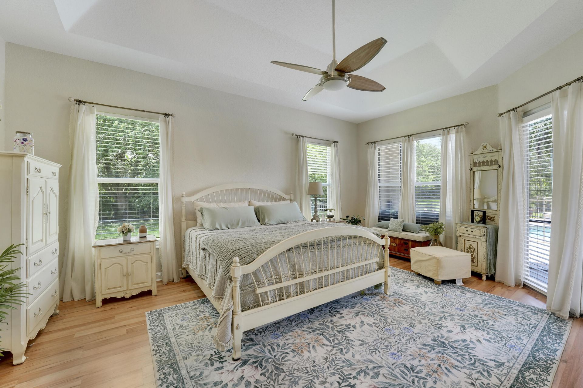 5835 Lago Del Sol Drive, Lake Worth, FL 33449 Photo