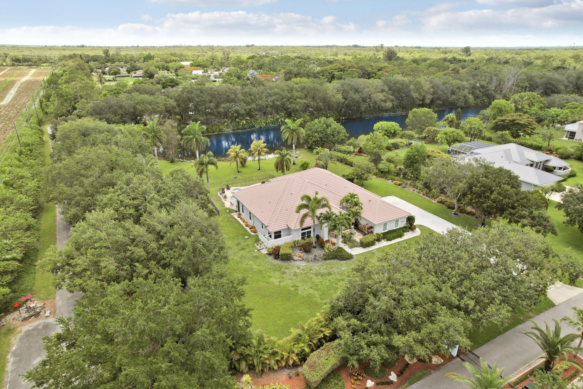 5835 Lago Del Sol Drive, Lake Worth, FL 33449 Photo