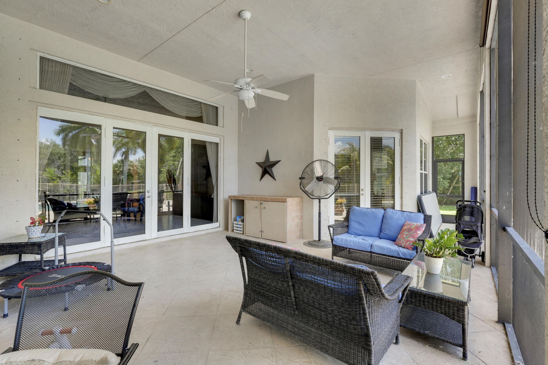 5835 Lago Del Sol Drive, Lake Worth, FL 33449 Photo