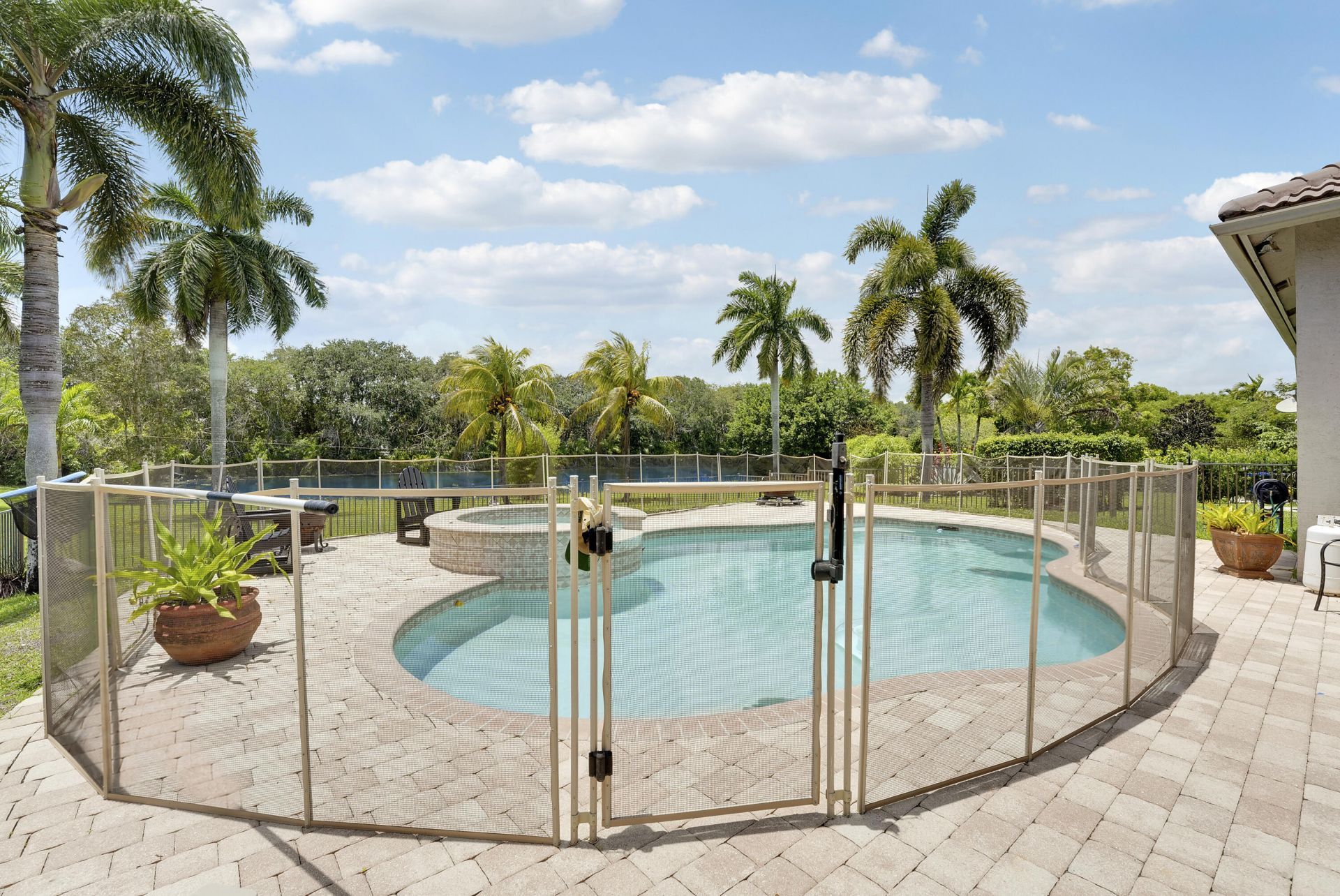 5835 Lago Del Sol Drive, Lake Worth, FL 33449 Photo
