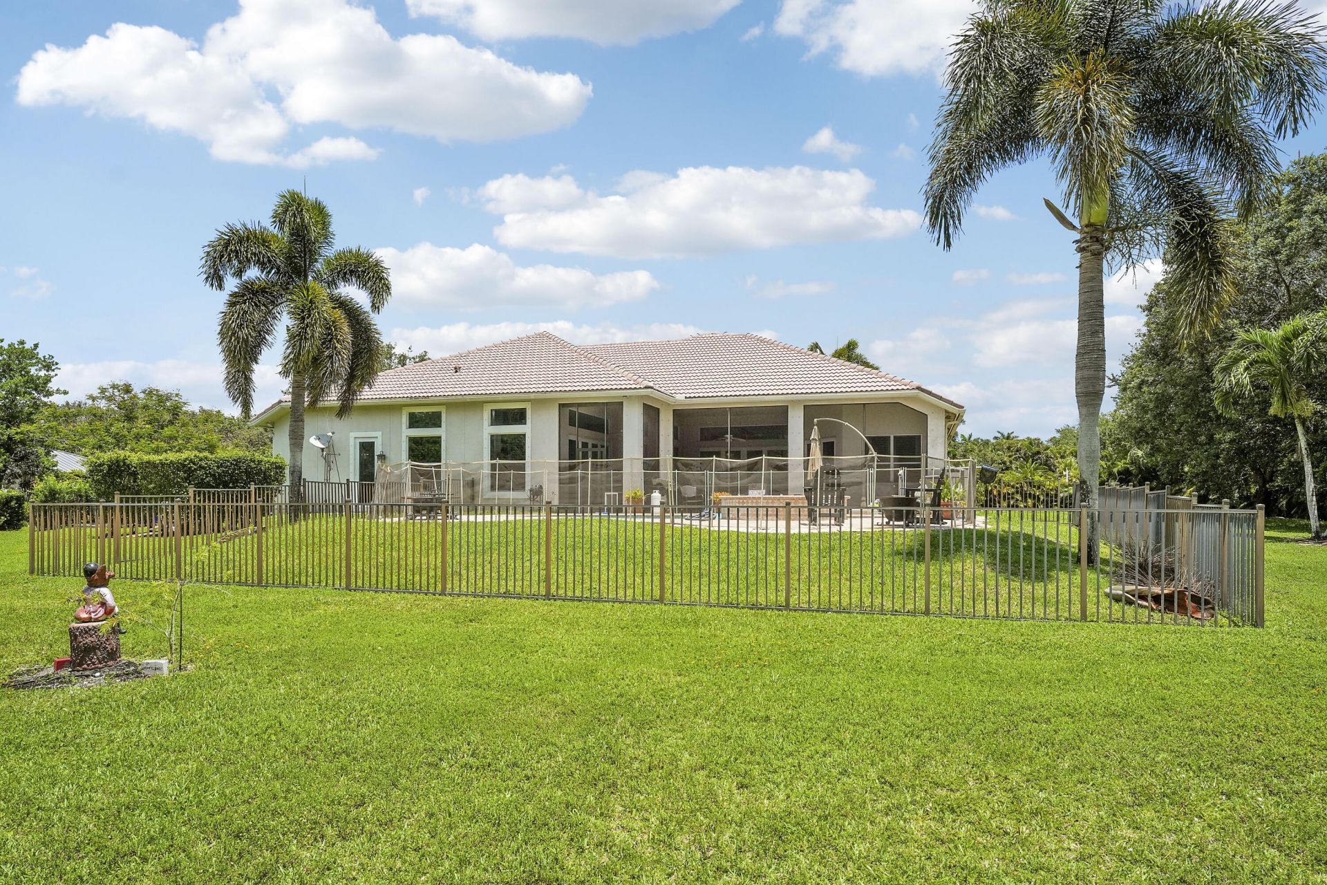 5835 Lago Del Sol Drive, Lake Worth, FL 33449 Photo