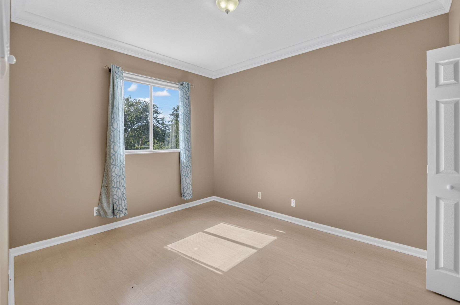 1088 Grove Park Circle, Boynton Beach, FL 33436 Photo
