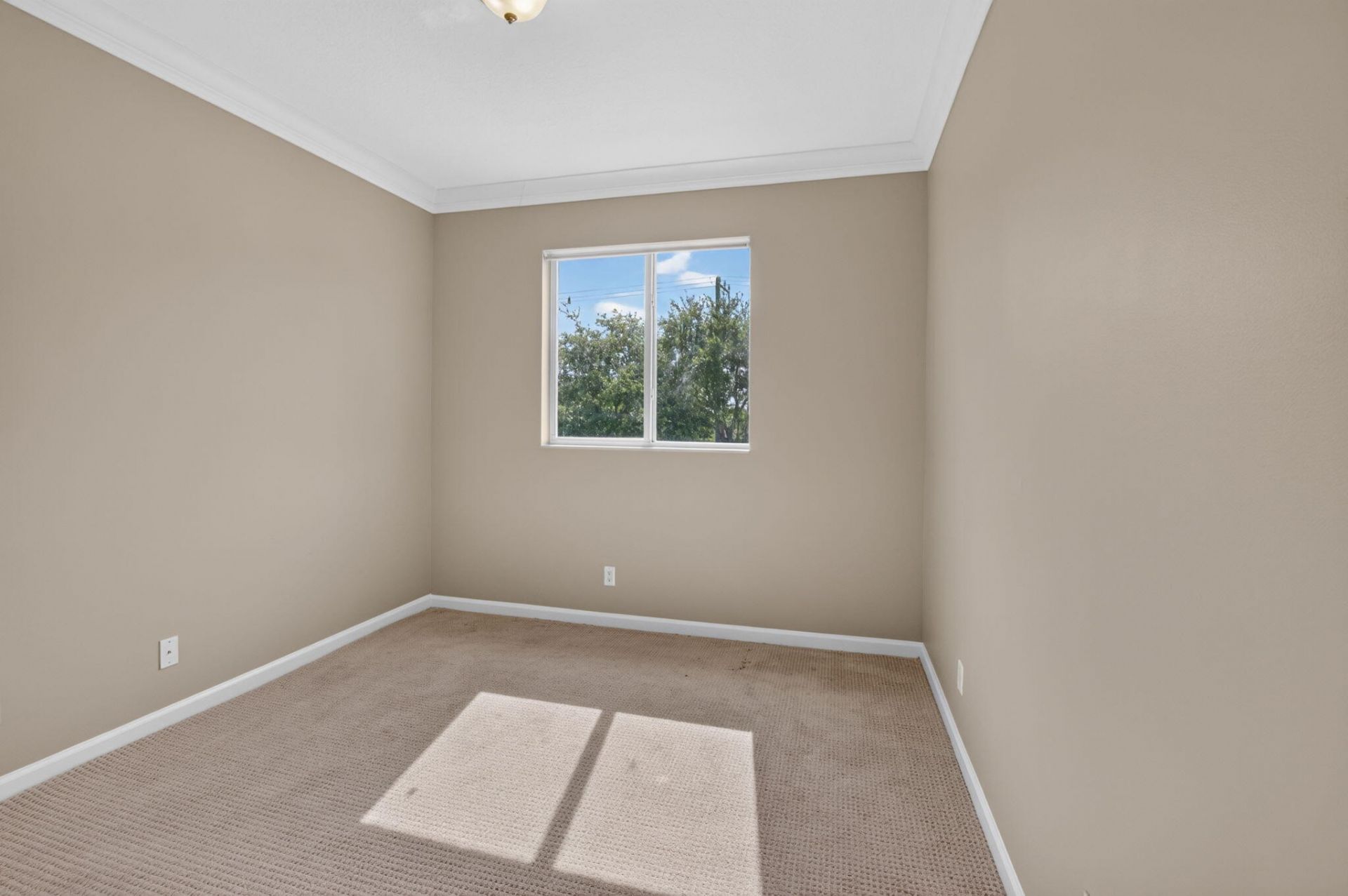 1088 Grove Park Circle, Boynton Beach, FL 33436 Photo