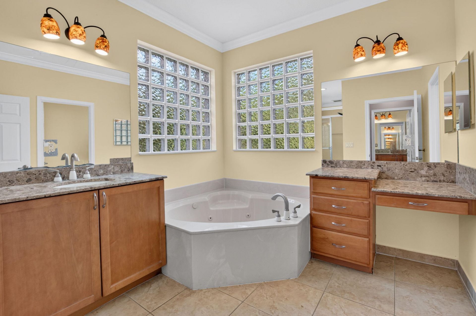1088 Grove Park Circle, Boynton Beach, FL 33436 Photo