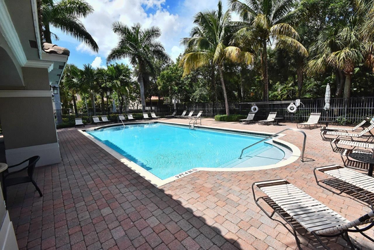 1088 Grove Park Circle, Boynton Beach, FL 33436 Photo
