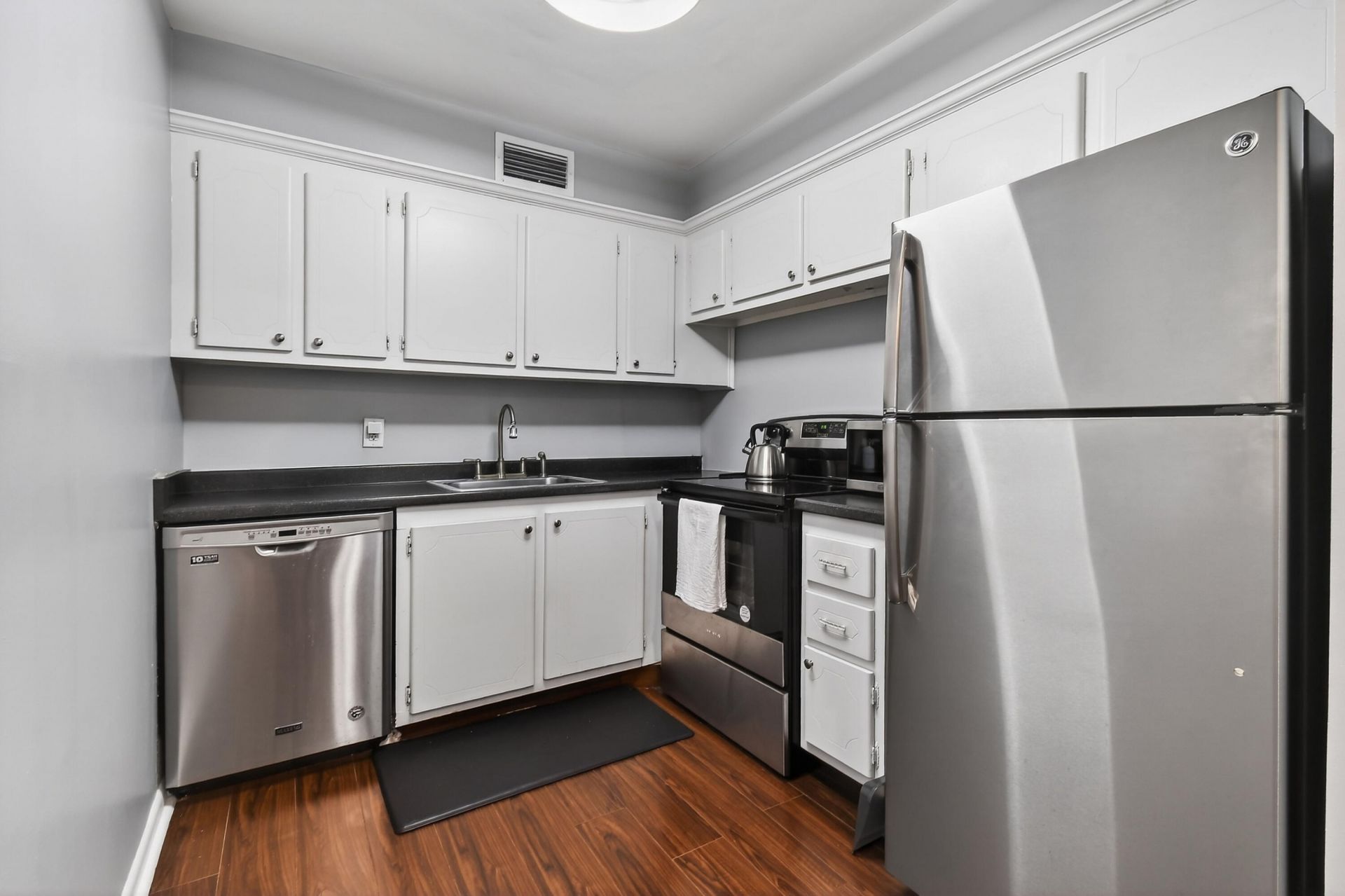238 Sussex L, West Palm Beach, FL 33417 Photo
