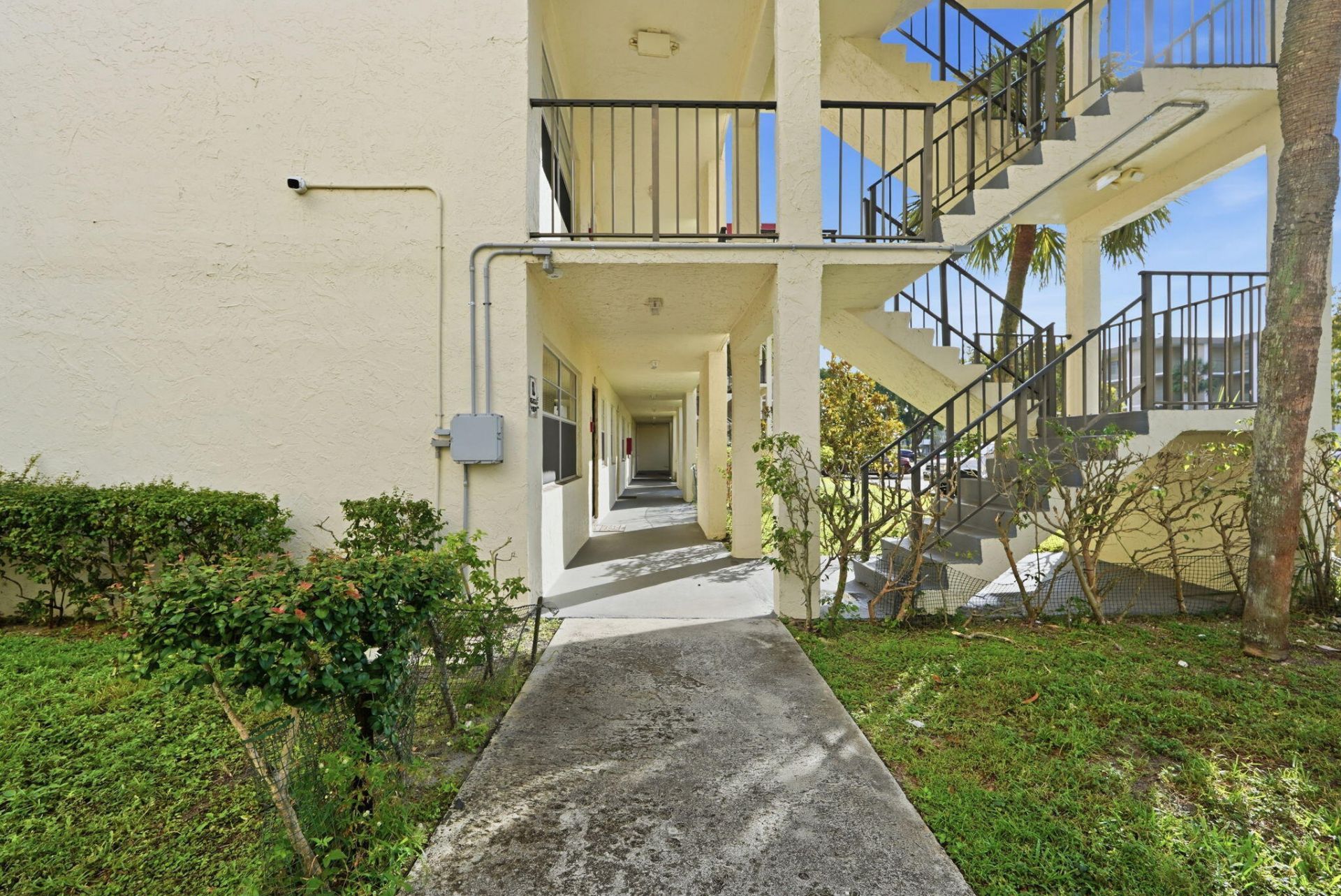 3000 NW 48th Terrace, Unit 130, Lauderdale Lakes, FL 33313 Photo
