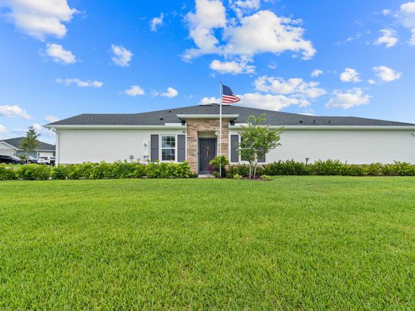 9526 SW Libertas Way, Port St. Lucie, FL 34987
