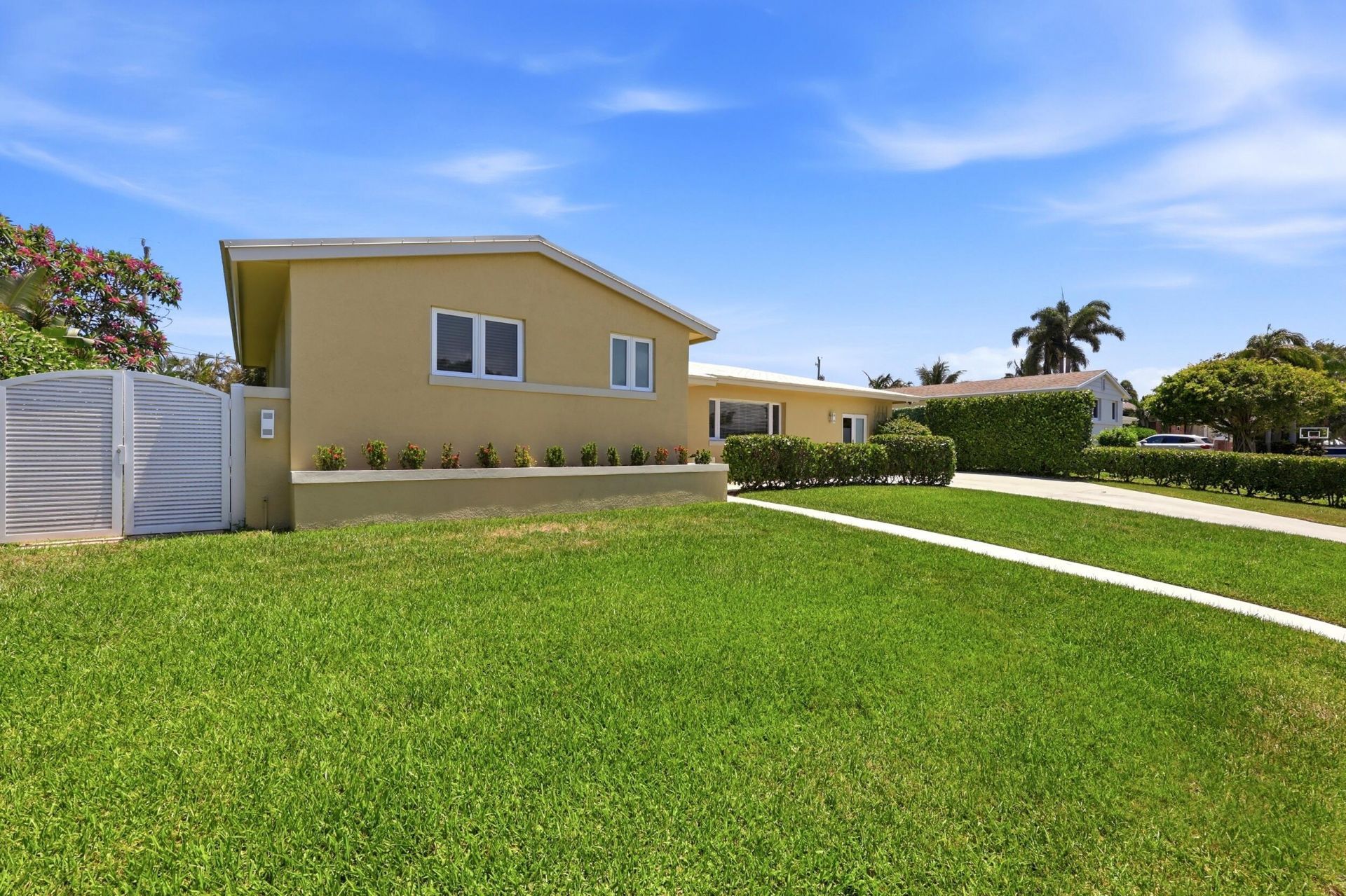 504 Bay Road, North Palm Beach, FL 33408 Photo