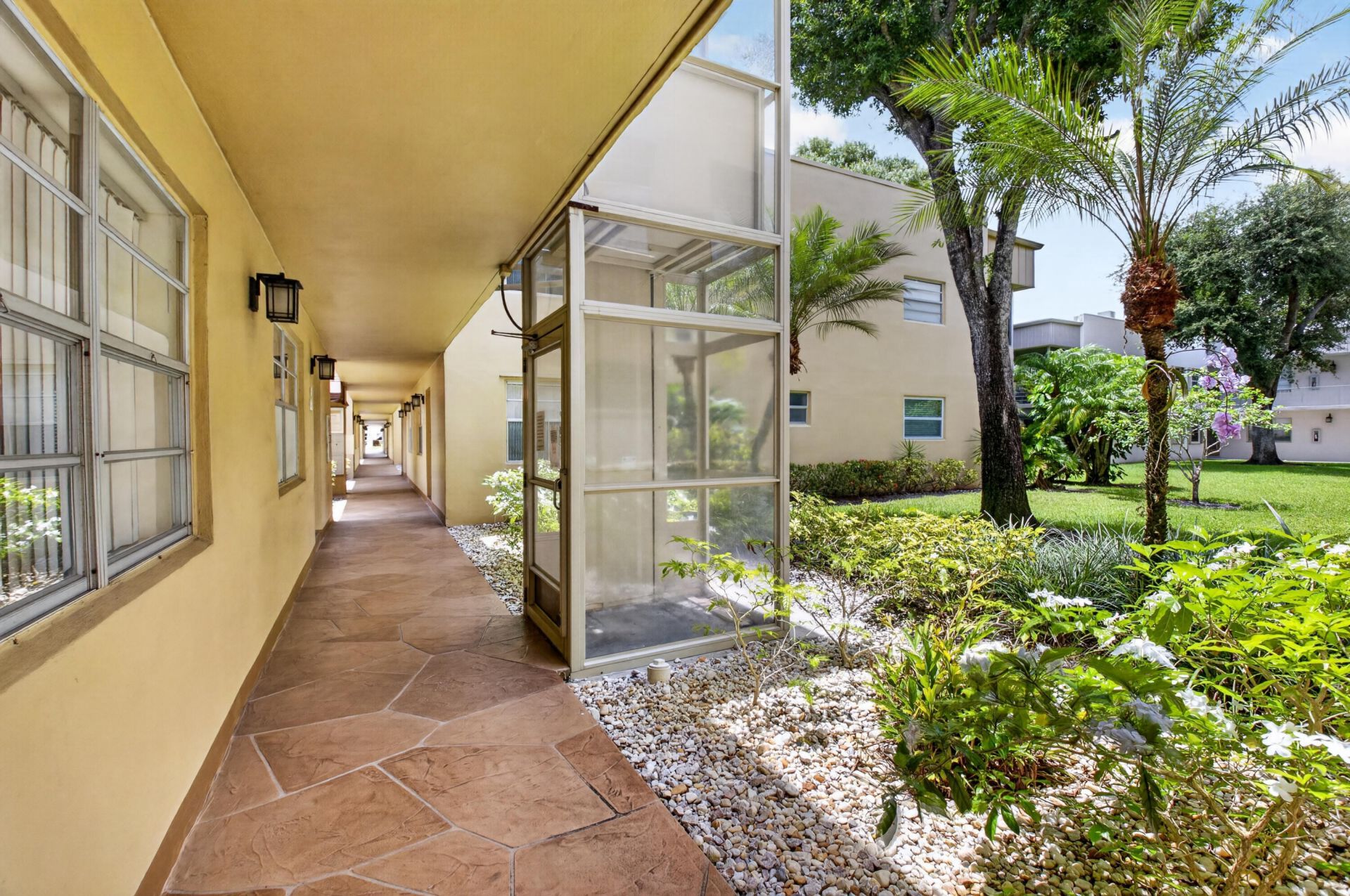 506 E Capri Road, Unit 506, Delray Beach, FL 33484 Photo