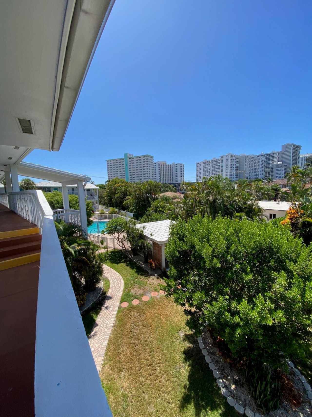 224 Hibiscus Avenue, Unit 253, Lauderdale by the Sea, FL 33308 Photo