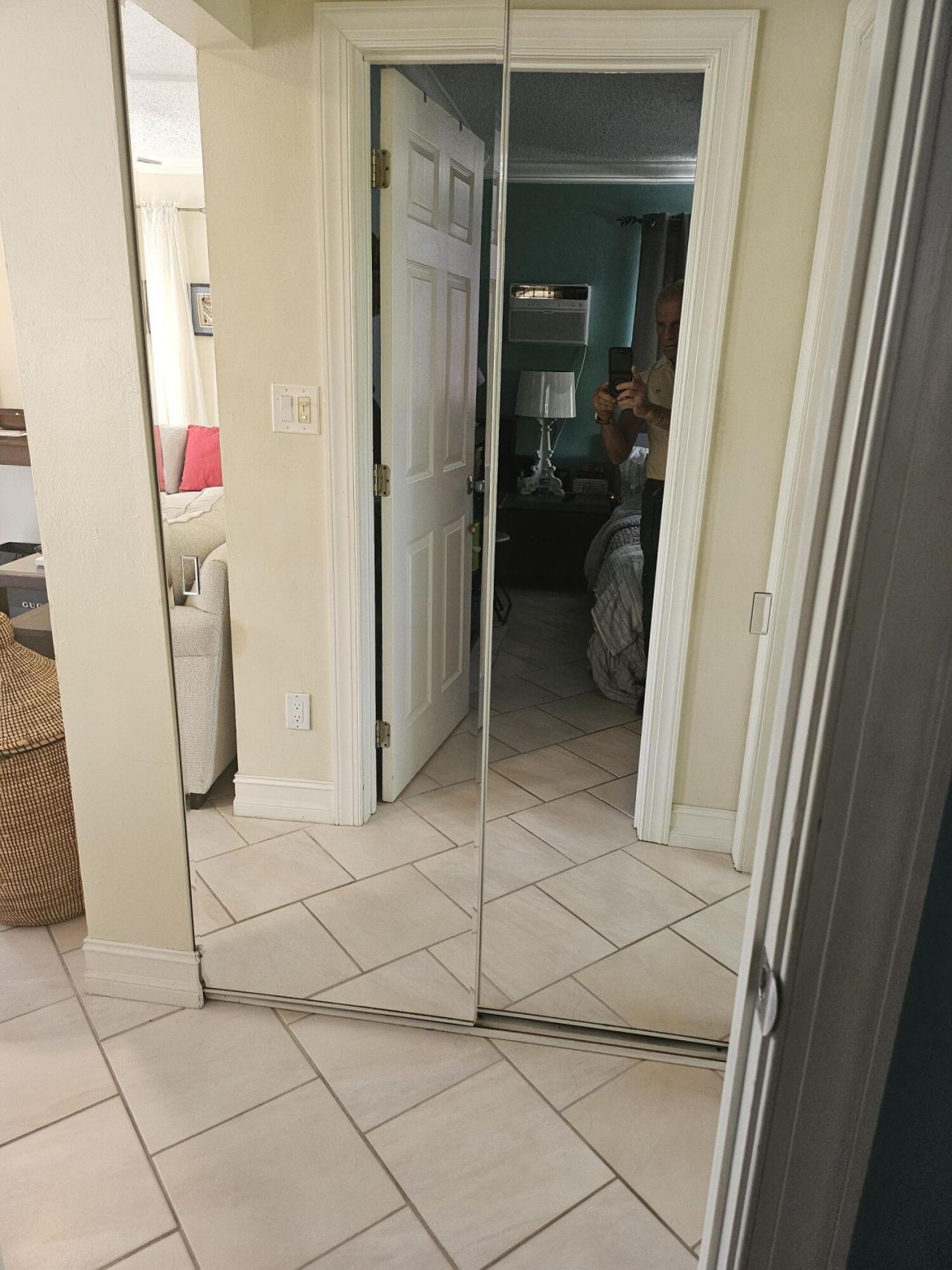 1045 SE 15th Street, Unit 13c, Fort Lauderdale, FL 33316 Photo
