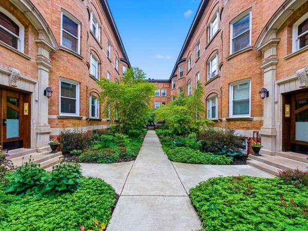 627 W Barry Avenue, Unit 1C, Chicago, IL 60657
