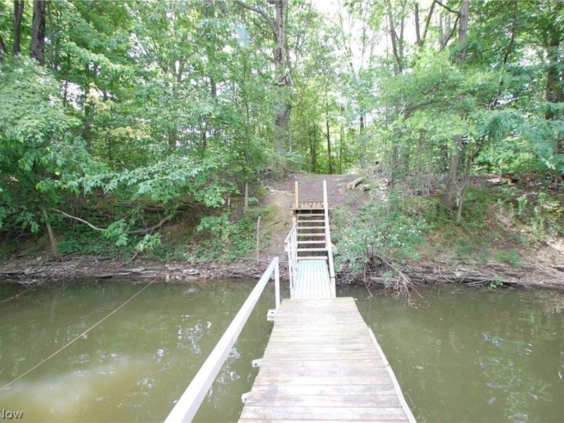10029 Cummins Drive, Deerfield, OH 44411 Photo 20