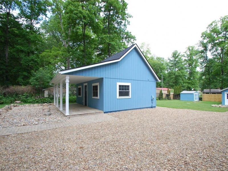 10029 Cummins Drive, Deerfield, OH 44411 Photo 5
