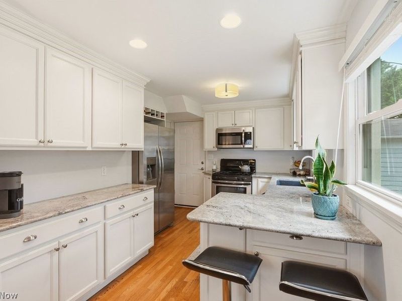 2191 S Belvoir Boulevard, University Heights, OH 44118 Photo 10
