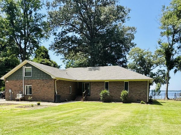 186 E Camp Perry Road, Hertford, NC 27944