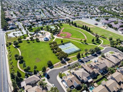 6847 Boa Nova Dr, Elk Grove, CA 95757 Photo