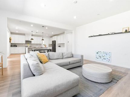 7463 Darque Way, Elk Grove, CA 95757 Photo