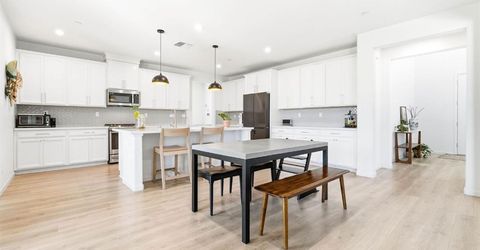 7463 Darque Way, Elk Grove, CA 95757 Photo