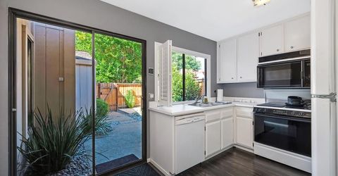 212 Hartnell Pl, Sacramento, CA 95825 Photo