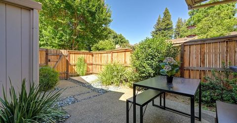 212 Hartnell Pl, Sacramento, CA 95825 Photo