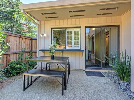 212 Hartnell Pl, Sacramento, CA 95825 Photo