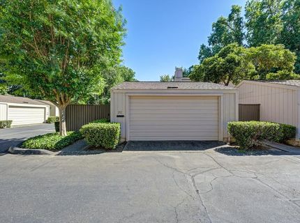 212 Hartnell Pl, Sacramento, CA 95825 Photo