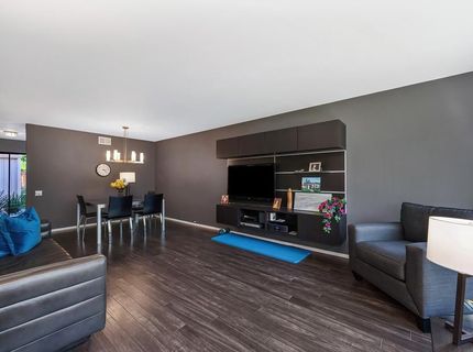 212 Hartnell Pl, Sacramento, CA 95825 Photo