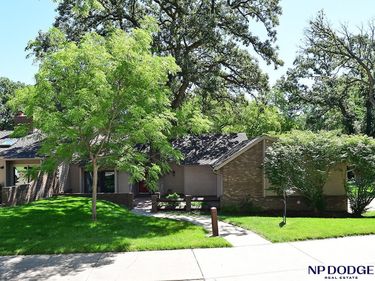 1032 S 112th Plaza, Omaha, NE 68154