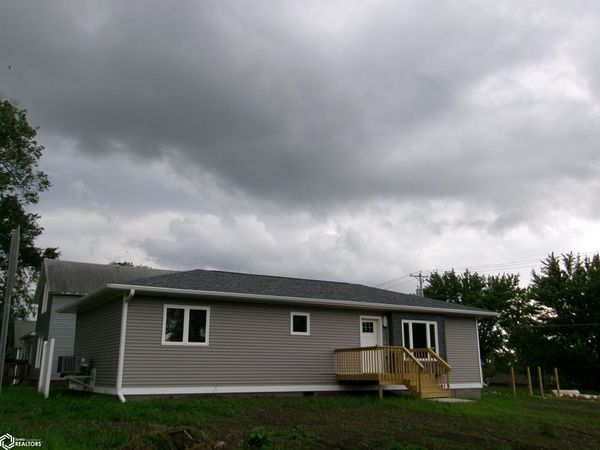 104 E Lucas Street, Creston, IA 50801