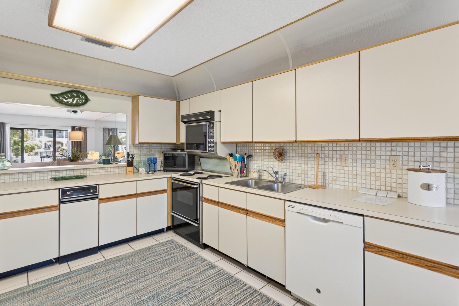 2751 NE 15th Street, Unit 103, Fort Lauderdale, FL 33304 Photo