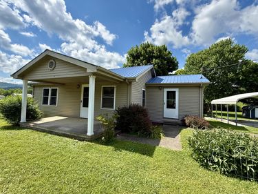 276 Evergreen Road, Flat Lick, KY 40935