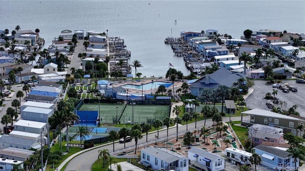 944 Nettles Boulevard, Jensen Beach, FL 34957 Photo