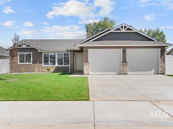 1370 Dawn St, Weiser, ID 83672