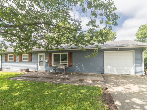 1004 Oak Boulevard , Greenfield, IN 46140